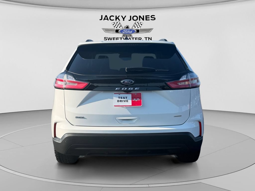 Certified 2024 Ford Edge SEL w/ Sport Appearance Package AWD/4WD image 4