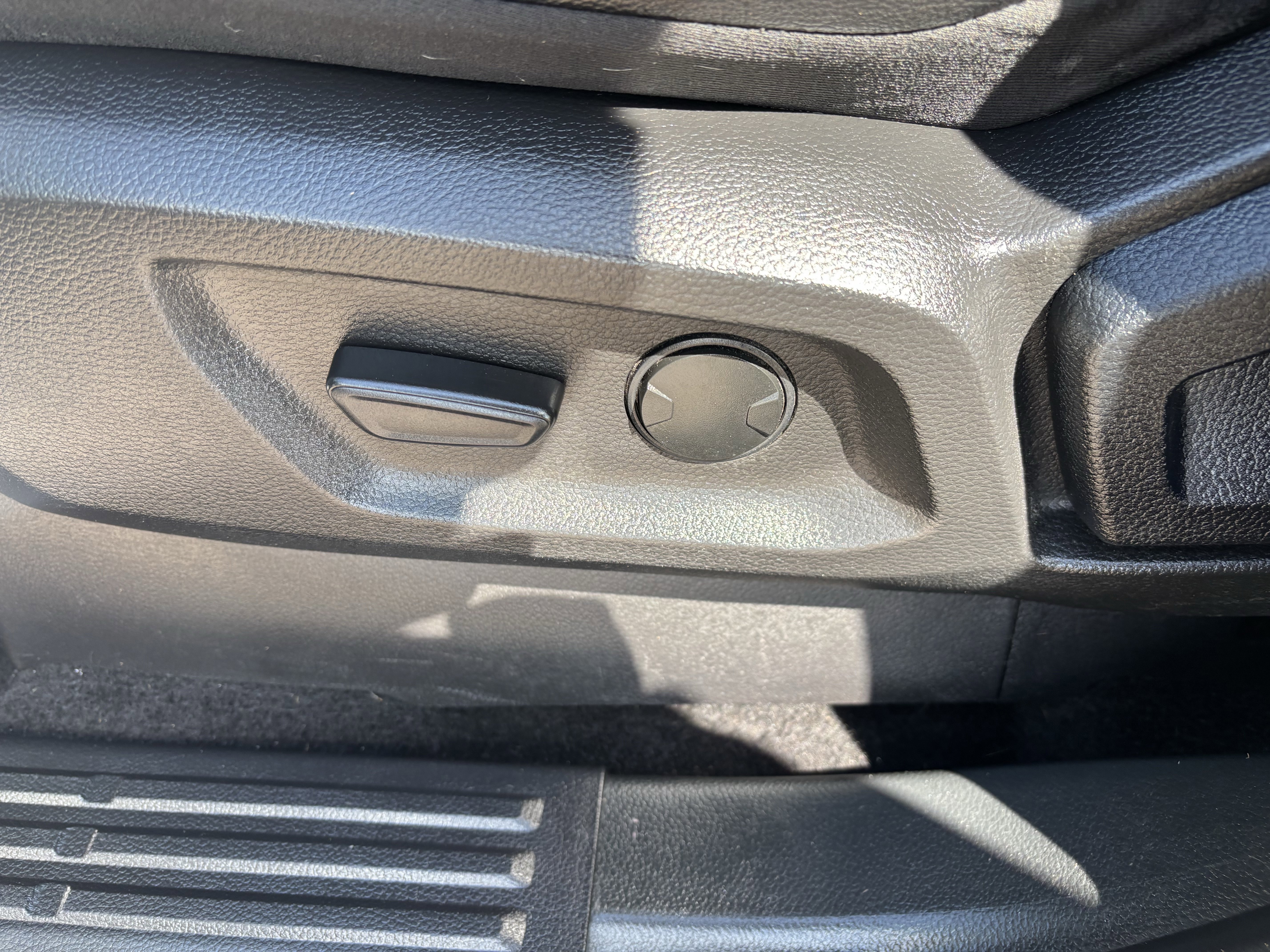 Certified 2023 Ford Ranger Lariat w/ Equipment Group 501A High image 13