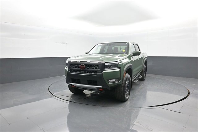 Used 2025 Nissan Frontier PRO-4X w/ Pro Convenience Package image 3