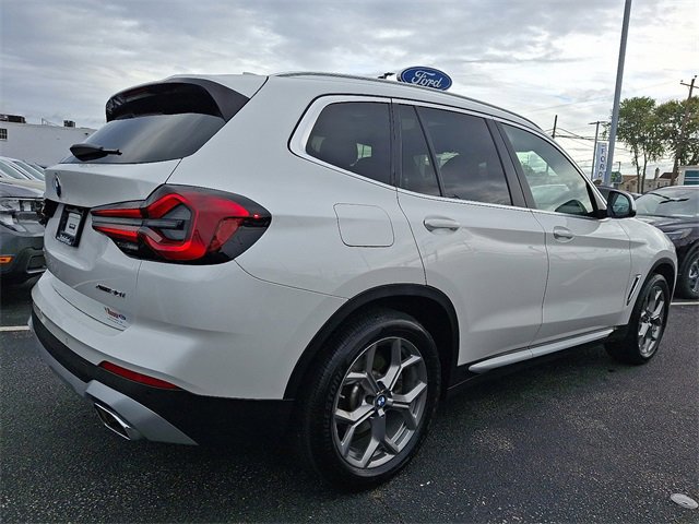 Used 2023 BMW X3 xDrive30i w/ Premium Package image 4