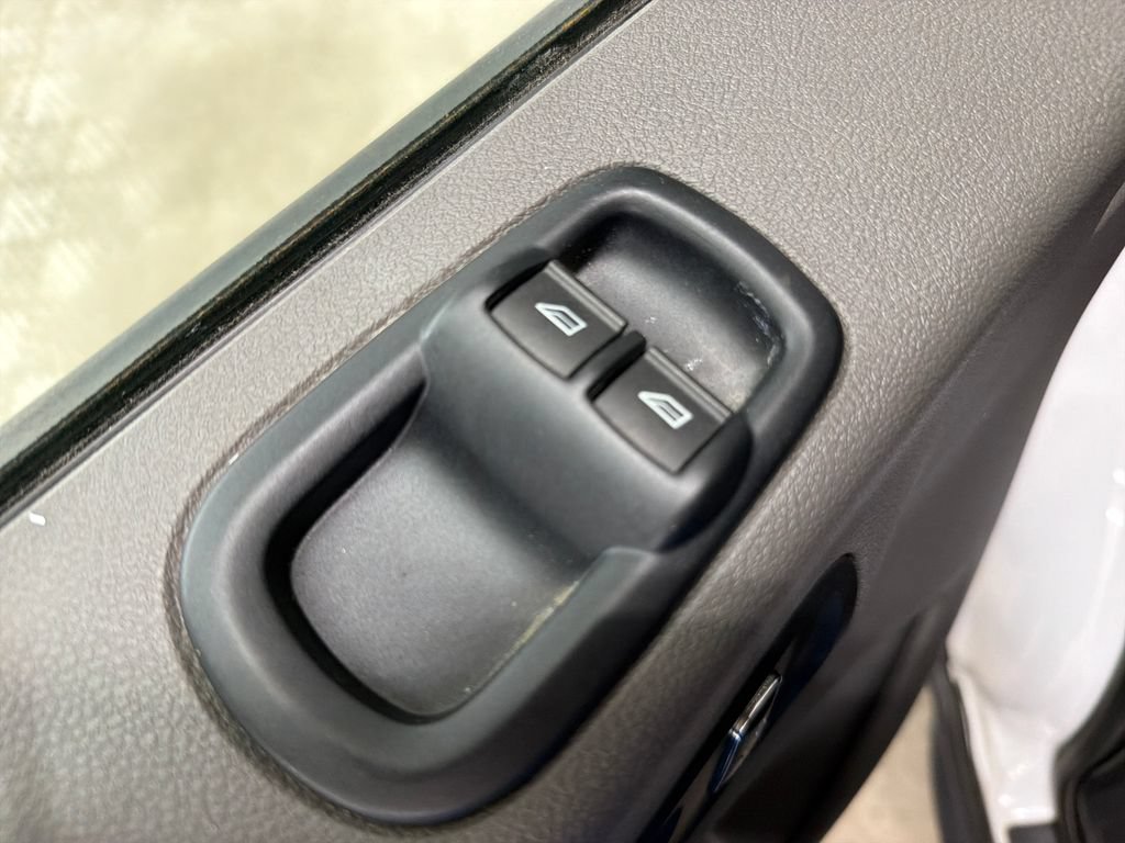 Certified 2025 Ford Transit 250 Low Roof w/ Exterior Upgrade Package RWD image 18
