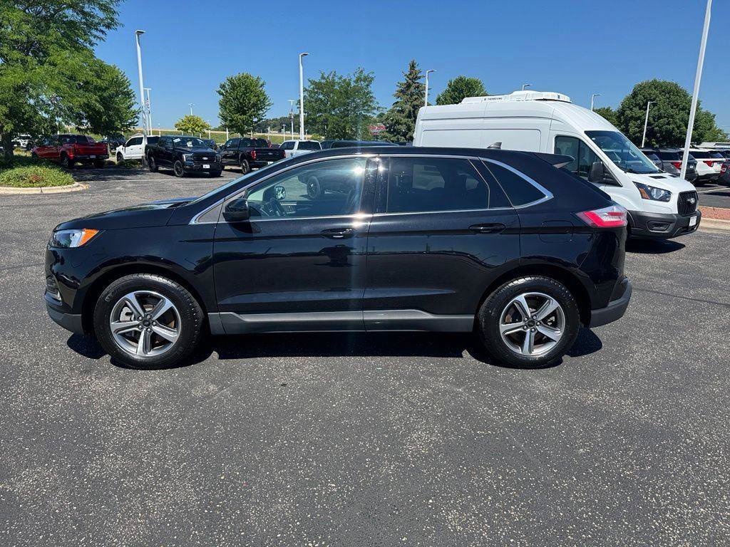 Certified 2024 Ford Edge SEL w/ Convenience Package AWD/4WD image 8