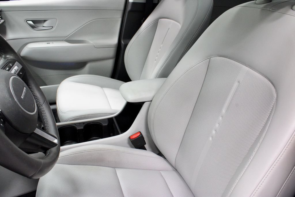 Used 2024 Hyundai Kona Limited AWD/4WD image 24
