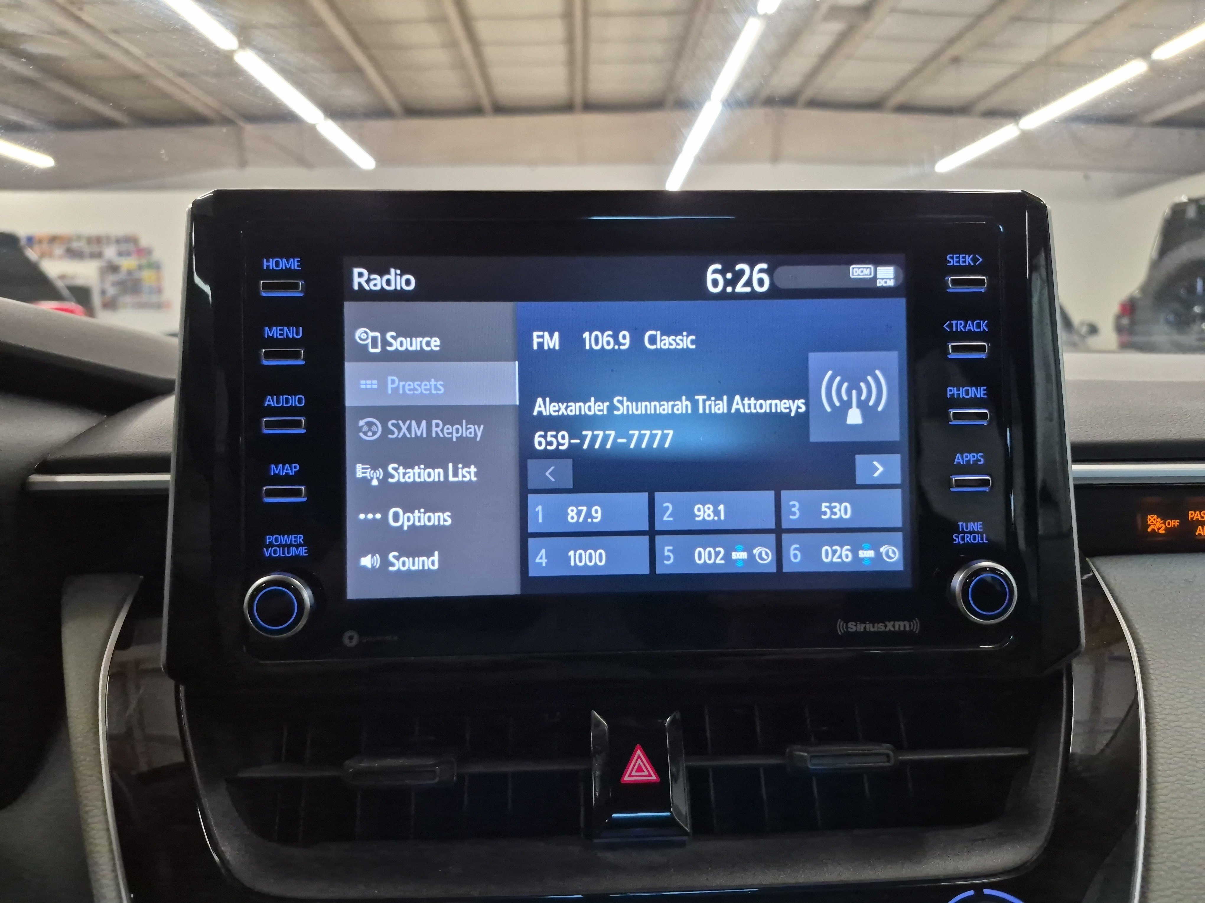 Used 2021 Toyota Corolla LE FWD image 31