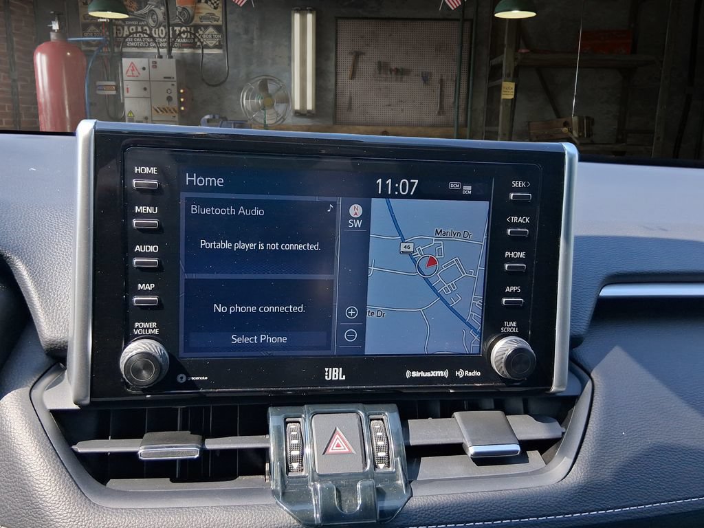 Used 2021 Toyota RAV4 Limited AWD/4WD image 21