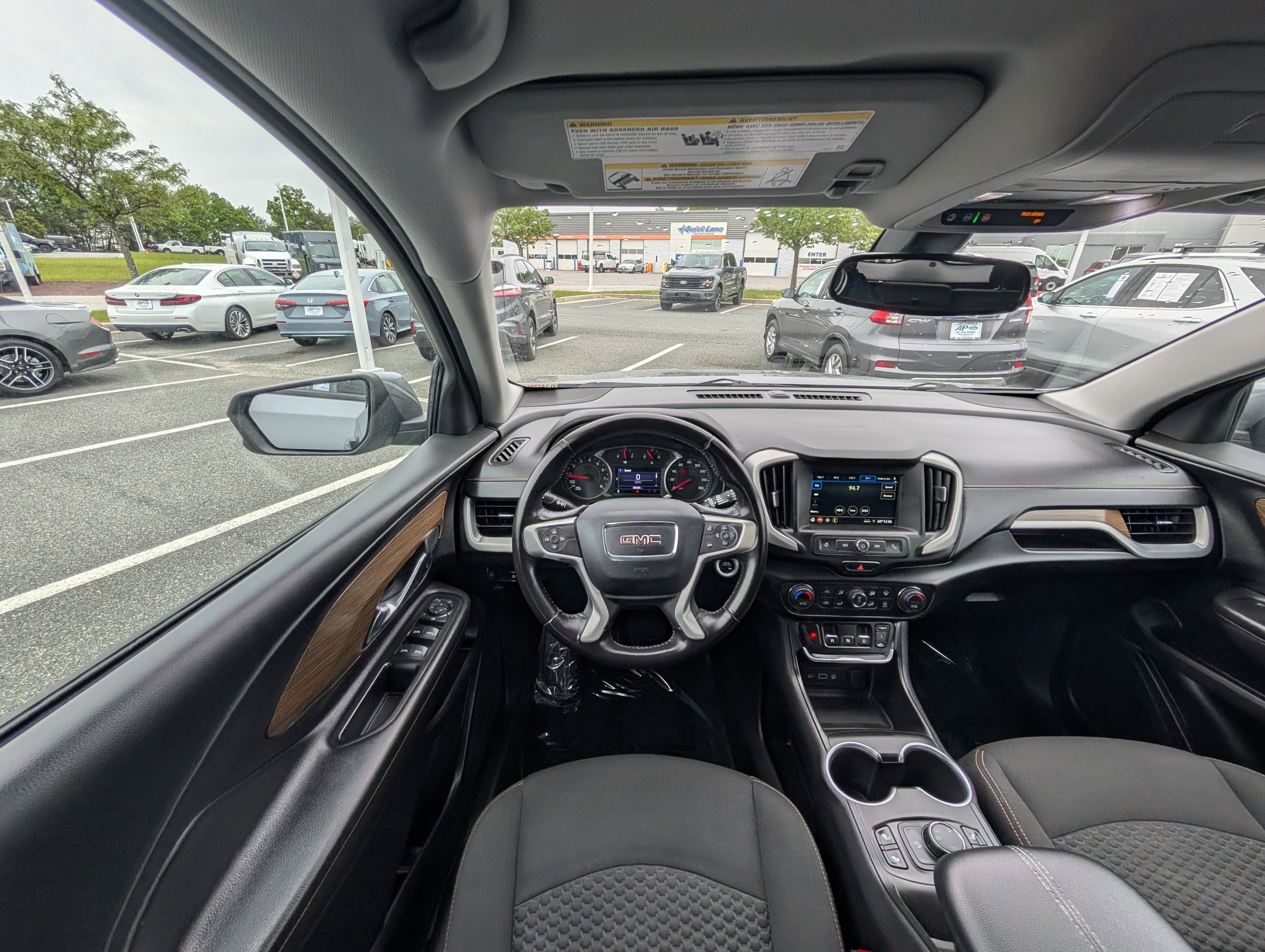 Used 2019 GMC Terrain SLE w/ Driver Convenience Package AWD/4WD image 15