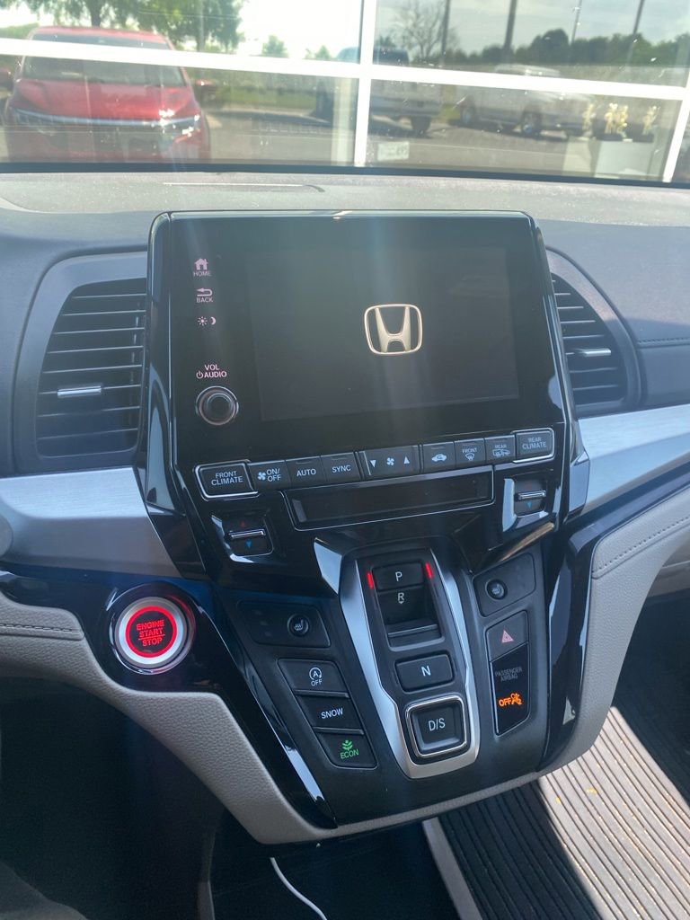 Used 2024 Honda Odyssey Touring image 11