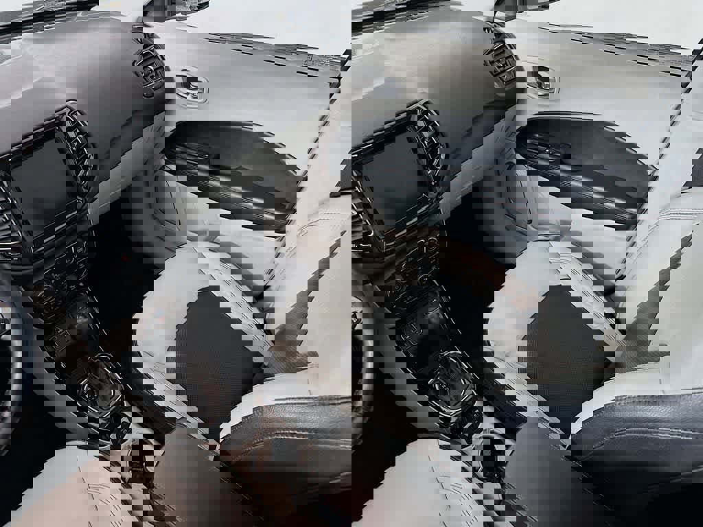 Used 2021 Jeep Compass Limited image 11