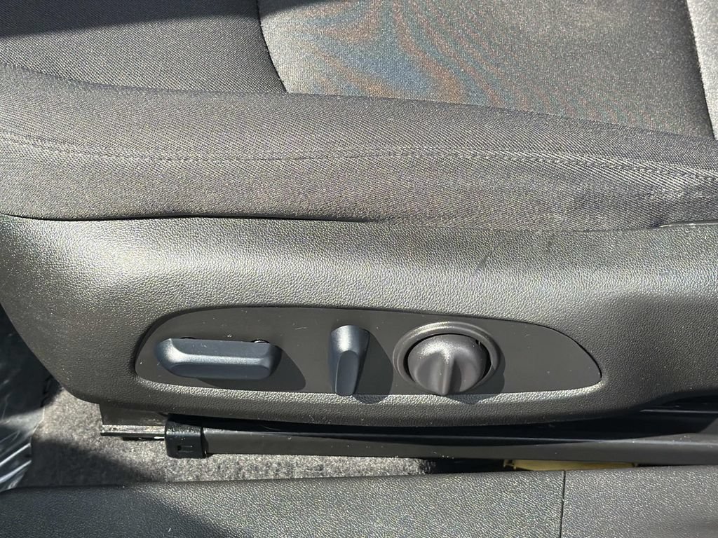 Used 2024 Chevrolet Malibu LT FWD image 20