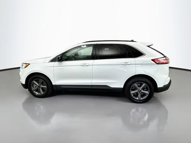 Certified 2022 Ford Edge SEL w/ Sport Appearance Package AWD/4WD image 4