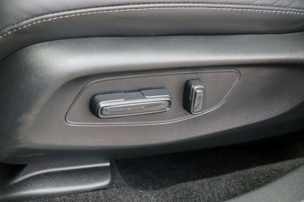 Used 2025 Honda HR-V EX-L image 18