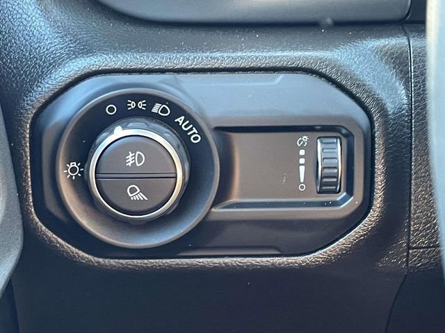 Used 2023 Jeep Gladiator Sport AWD/4WD image 17