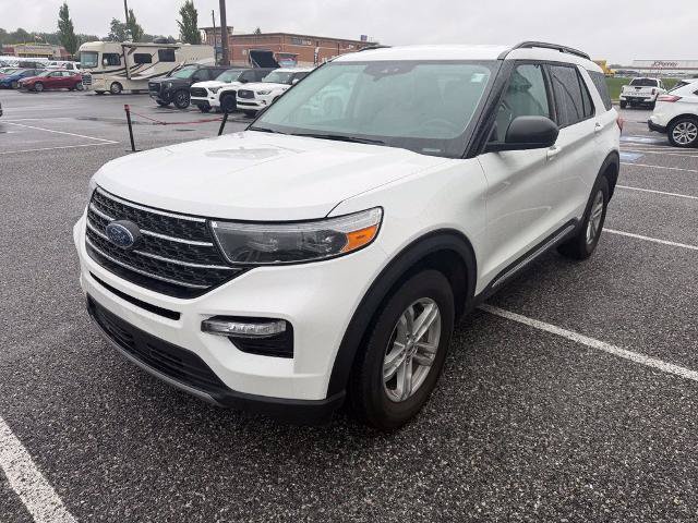 Certified 2024 Ford Explorer XLT w/ Equipment Group 202A AWD/4WD image 4