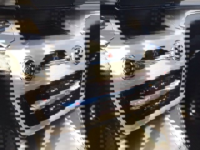 Certified 2022 Ford Explorer XLT image 16