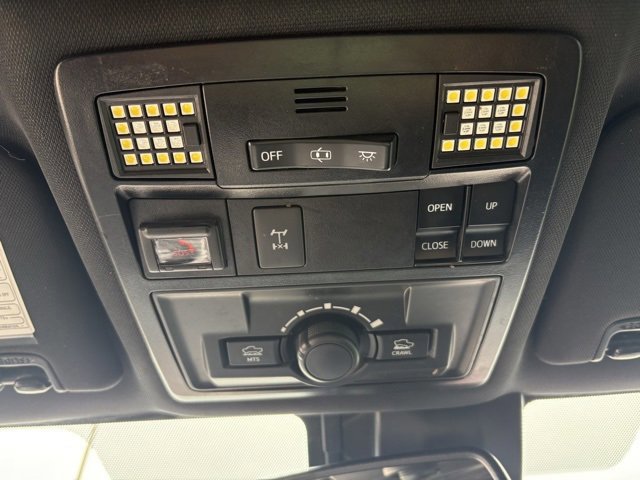 Used 2020 Toyota Tacoma TRD Off-Road image 31