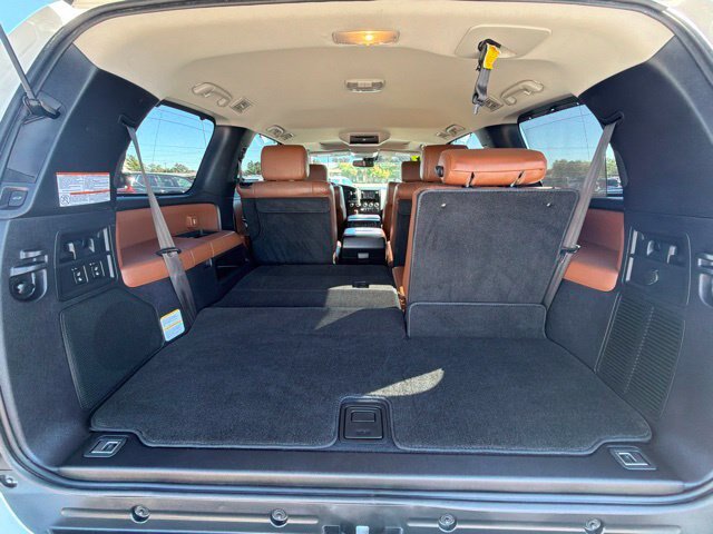 Used 2019 Toyota Sequoia Platinum AWD/4WD image 28