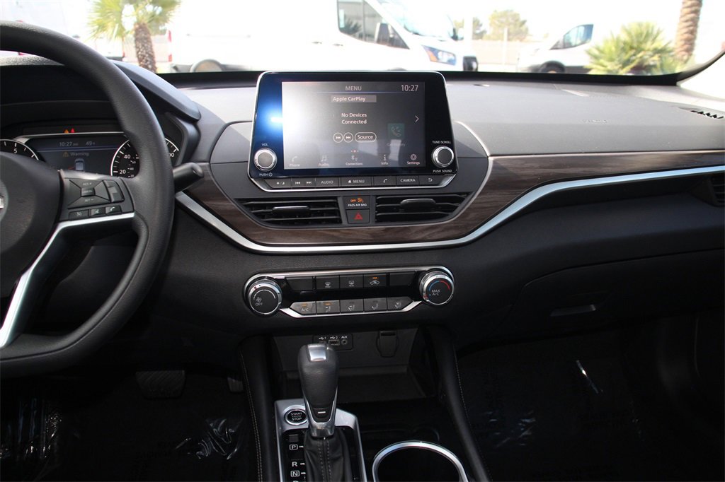 Used 2023 Nissan Altima 2.5 SV image 17