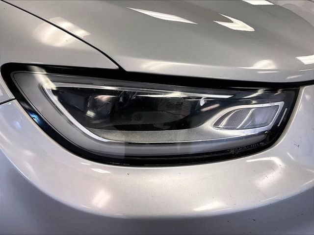 Used 2022 Chrysler Pacifica Limited AWD/4WD image 28