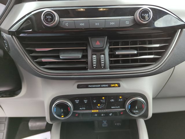 Certified 2023 Ford Escape Active w/ Cold Weather Package FWD image 30