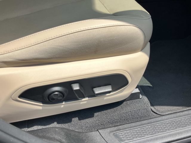 Used 2022 Jeep Grand Cherokee L Limited AWD/4WD image 29