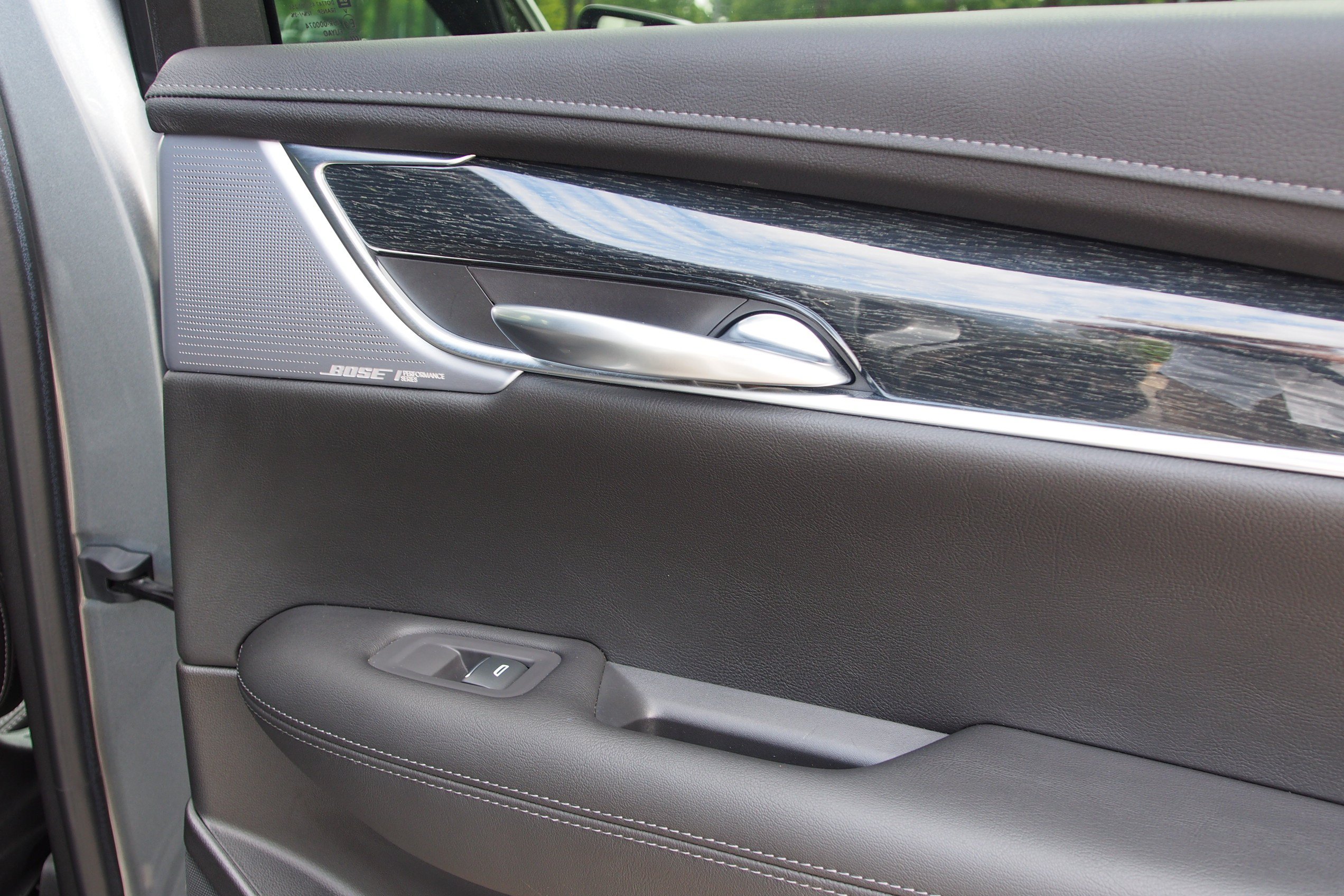 Used 2022 Cadillac XT5 Premium Luxury w/ Technology Package FWD image 16