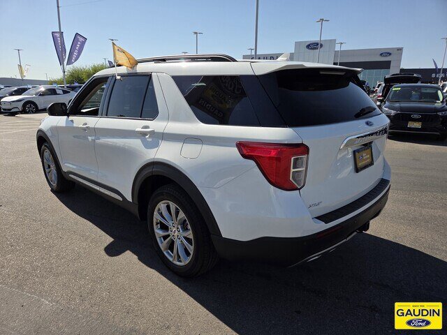 Certified 2023 Ford Explorer XLT w/ Equipment Group 202A AWD/4WD image 5