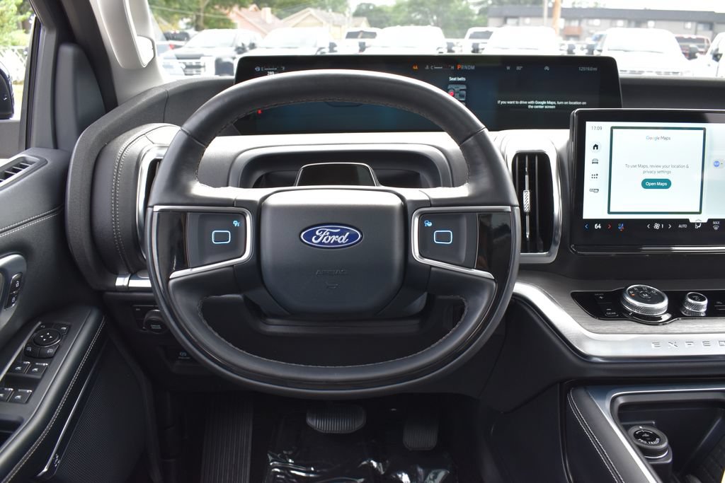 Certified 2025 Ford Expedition Platinum AWD/4WD image 14