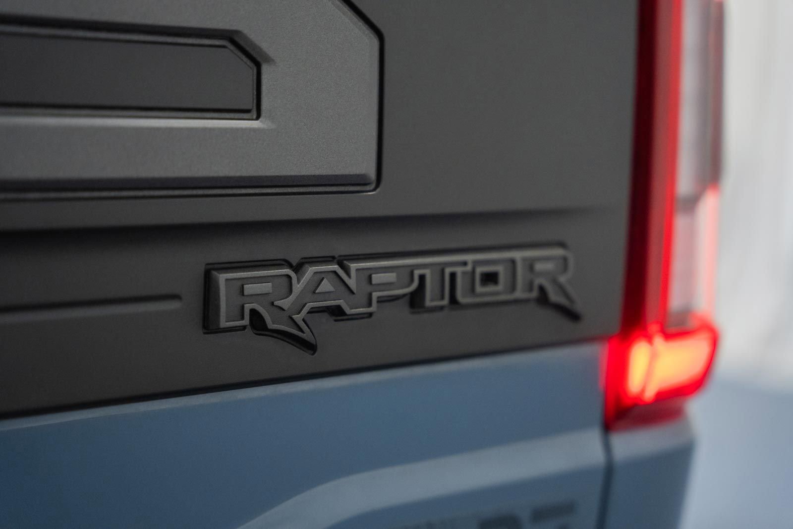 Certified 2023 Ford F150 Raptor w/ Raptor 37 Performance Package AWD/4WD image 9