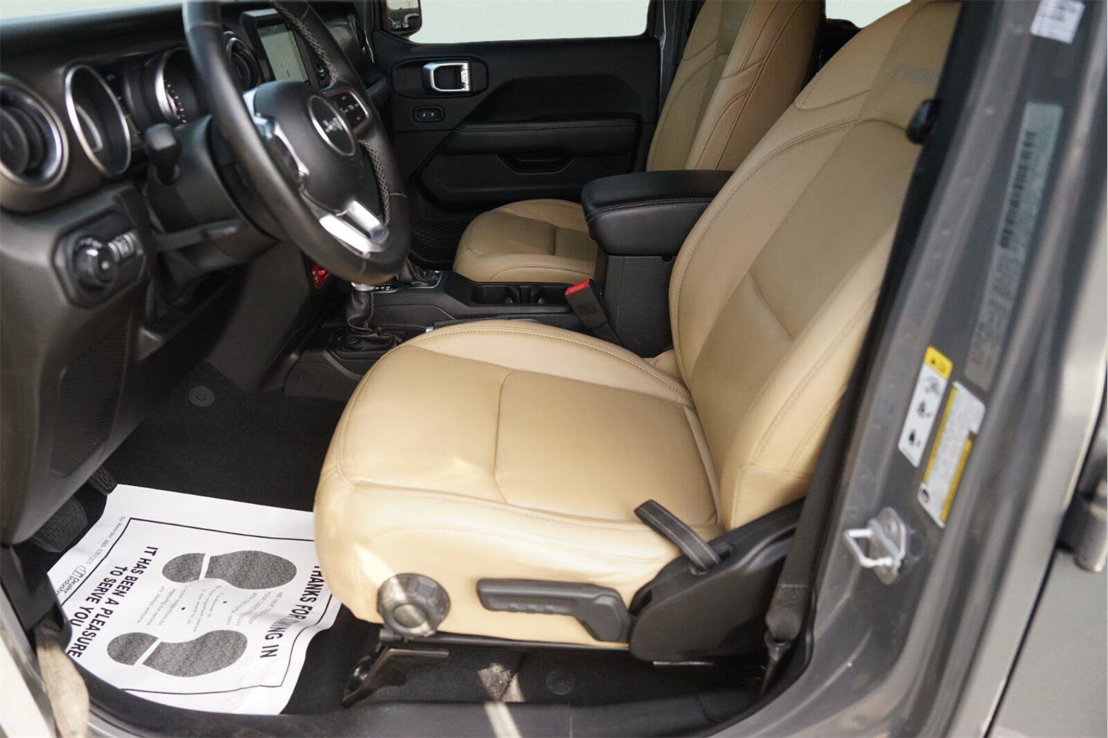 Used 2019 Jeep Wrangler Unlimited Rubicon AWD/4WD image 9