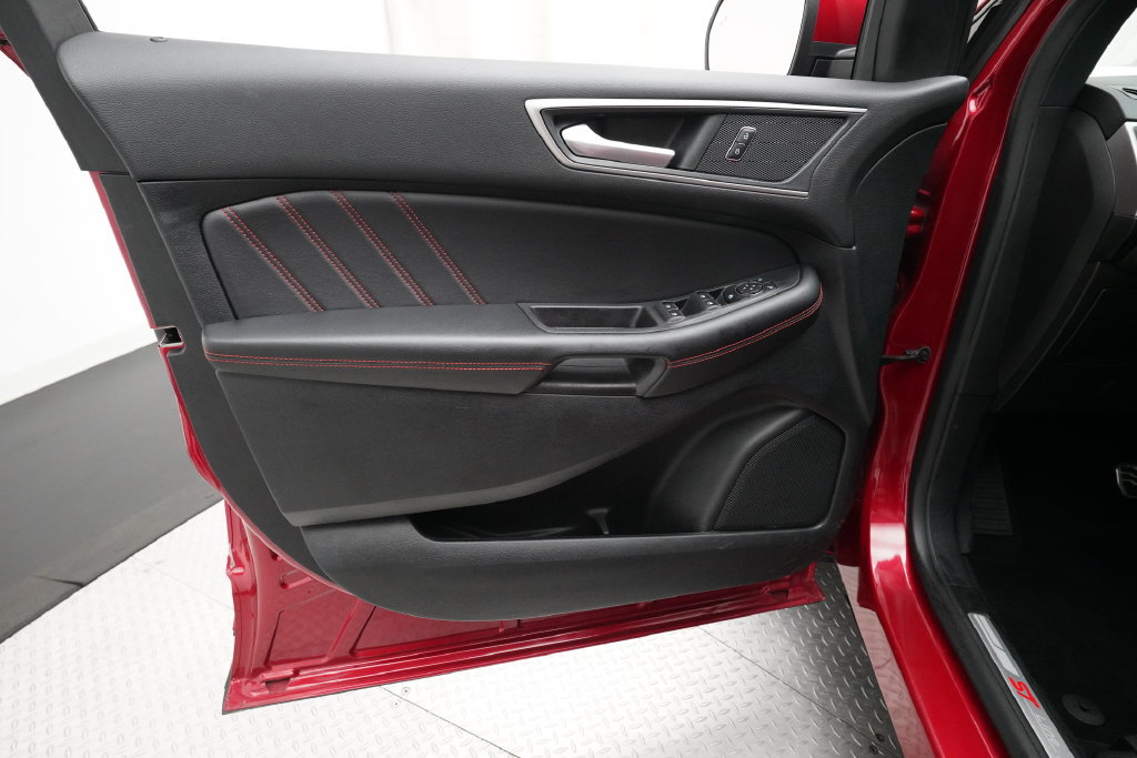 Certified 2022 Ford Edge ST-Line AWD/4WD image 29