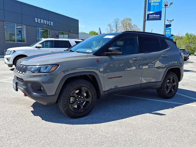 Used 2023 Jeep Compass Trailhawk AWD/4WD image 5