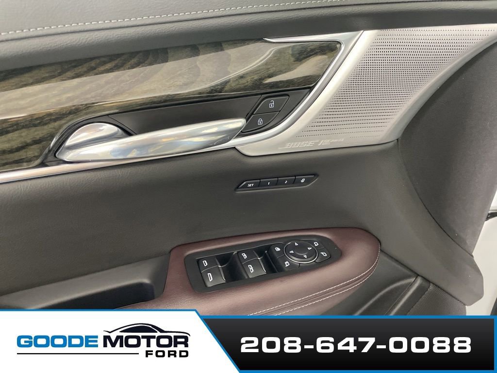 Used 2022 Cadillac XT6 Premium Luxury w/ Technology Package AWD/4WD image 9