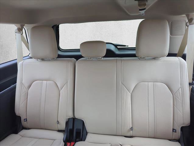 Certified 2023 Ford Expedition Max Platinum image 17