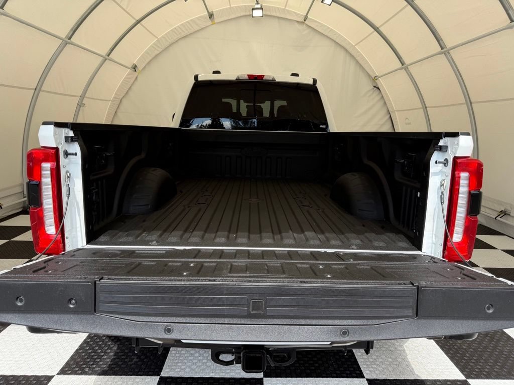 Certified 2023 Ford F450 King Ranch w/ FX4 Off-Road Package AWD/4WD image 4
