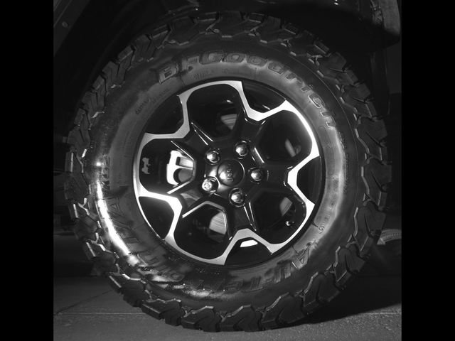Used 2022 Jeep Wrangler Unlimited Rubicon 4xe AWD/4WD image 9