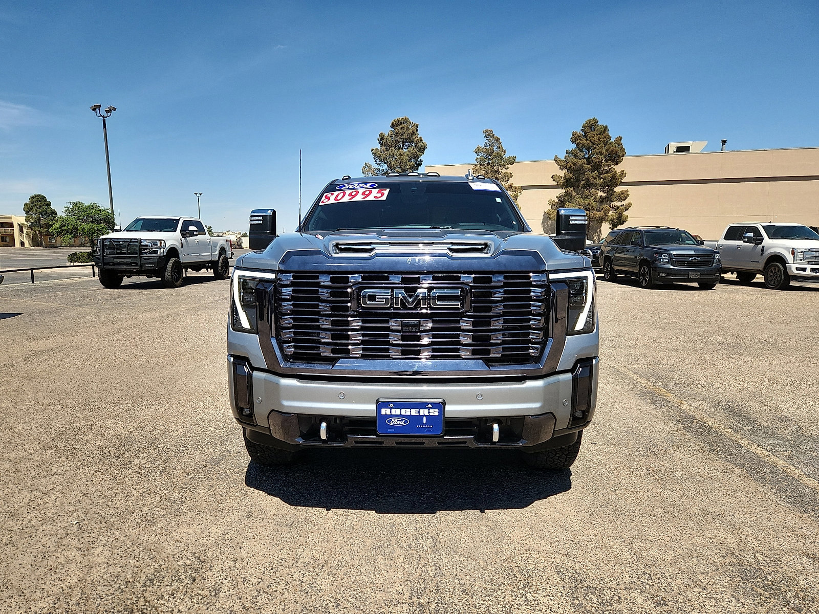 Used 2024 GMC Sierra 2500 Denali Ultimate image 8