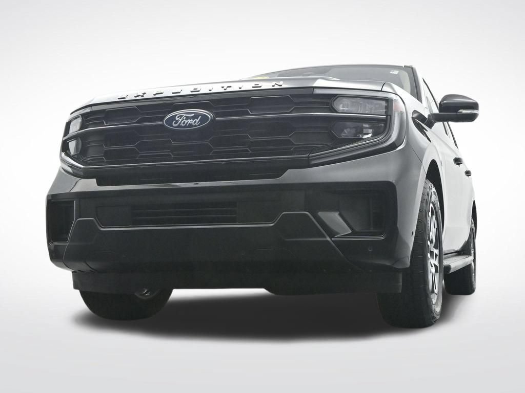 Certified 2025 Ford Expedition Active AWD/4WD image 31