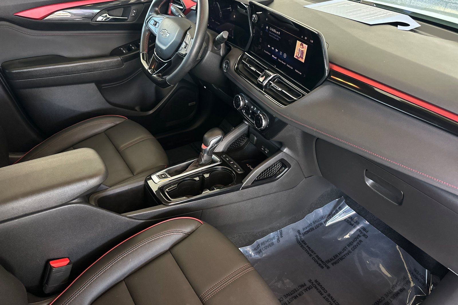 Used 2024 Chevrolet TrailBlazer RS w/ Convenience Package FWD image 15