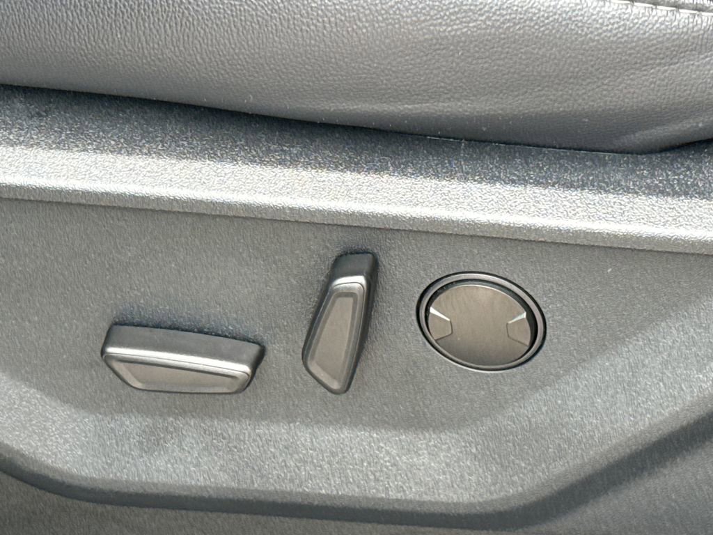 Certified 2025 Ford F150 Lariat AWD/4WD image 27
