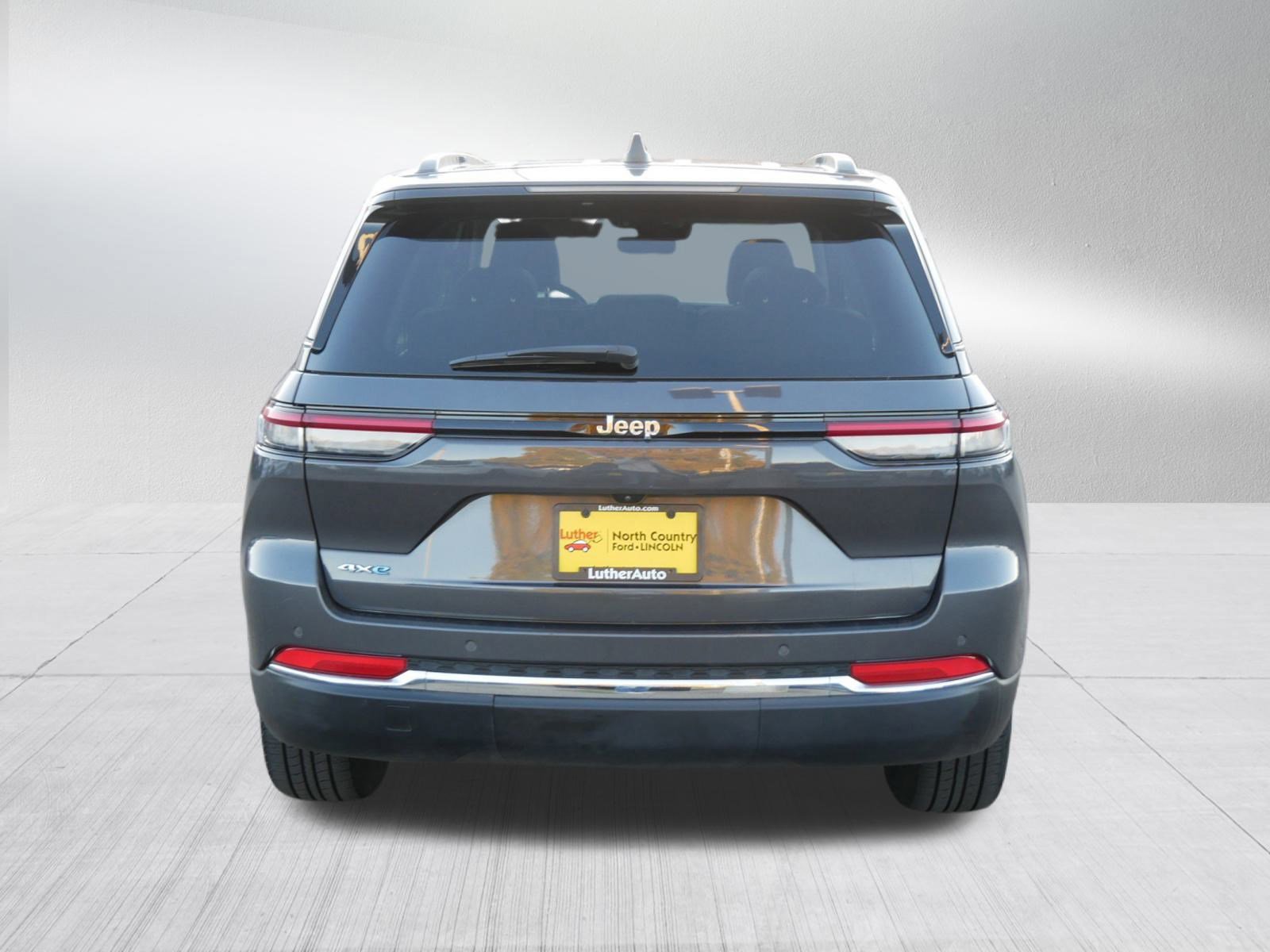 Used 2024 Jeep Grand Cherokee Limited 4xe image 4