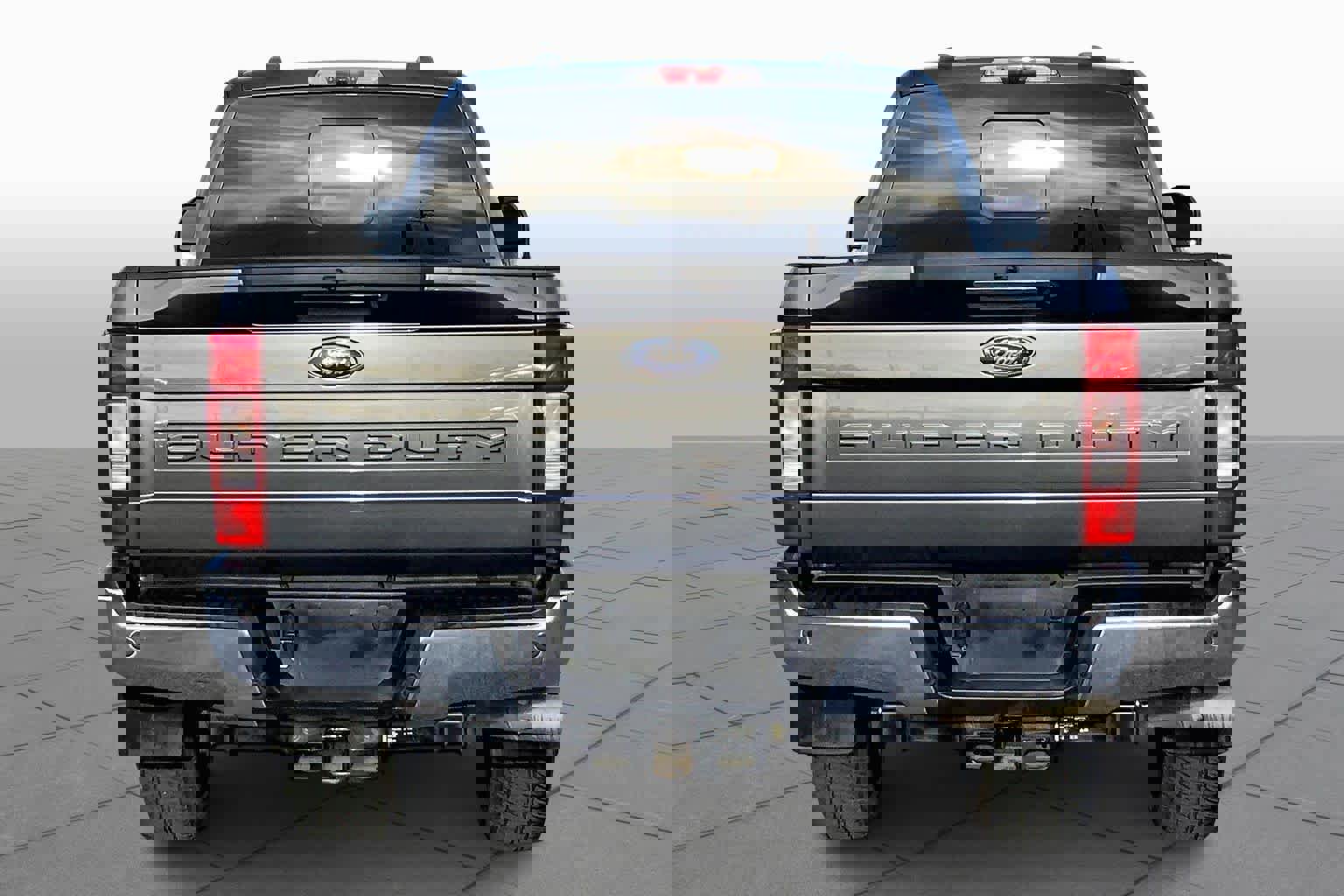 Certified 2020 Ford F250 Lariat w/ Lariat Ultimate Package image 3