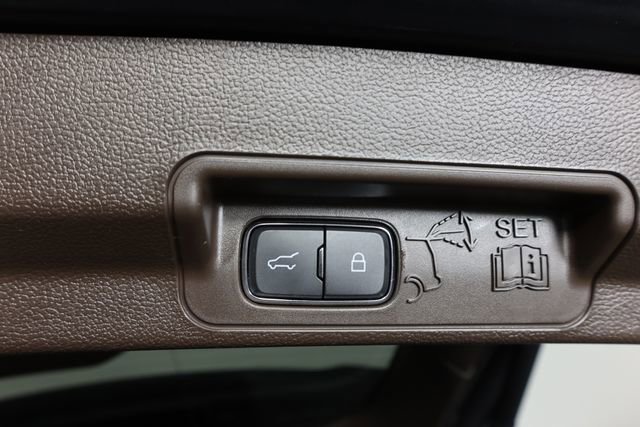 Certified 2022 Ford Explorer King Ranch w/ Class IV Trailer Tow Package image 68