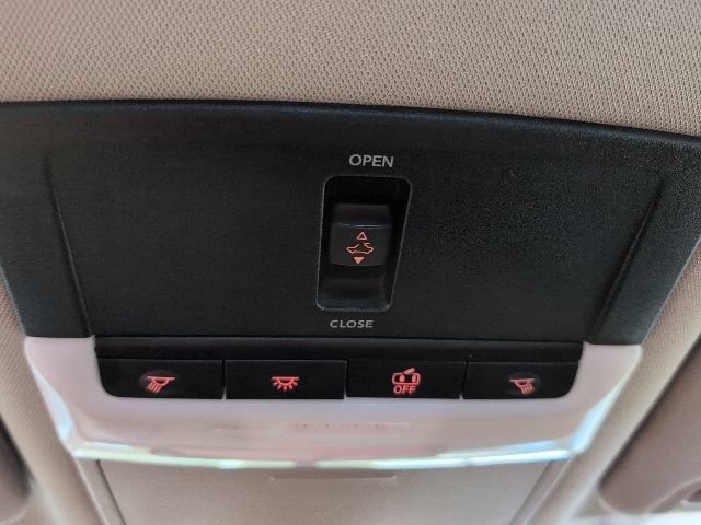 Used 2023 Nissan Altima 2.5 SR AWD/4WD image 28