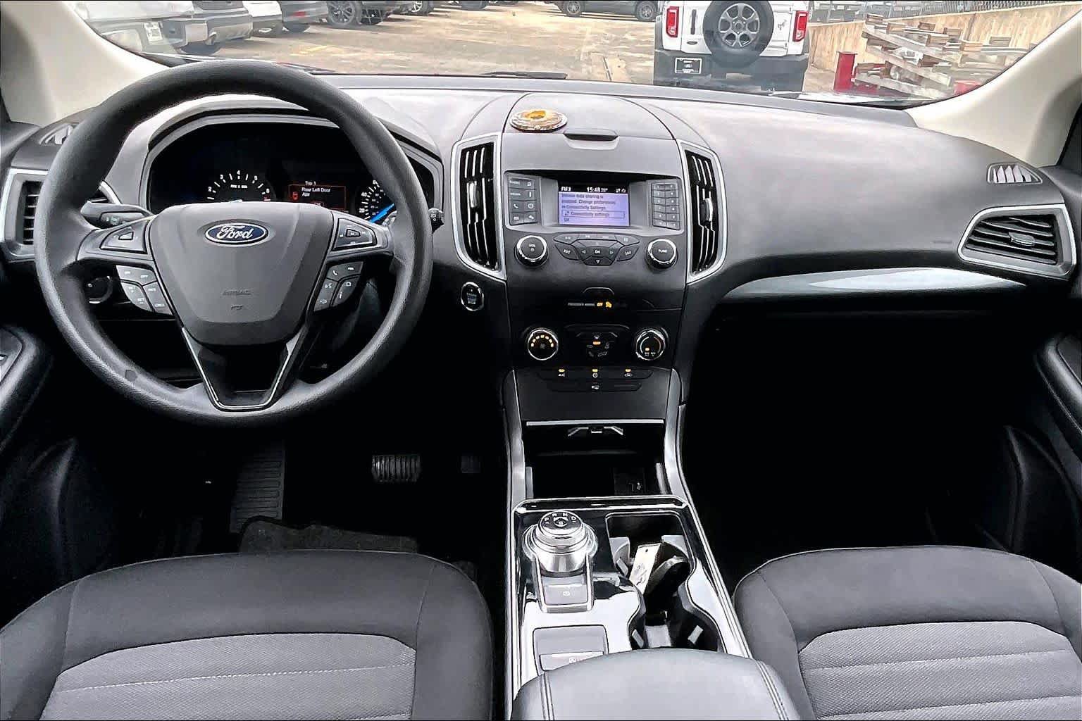 Certified 2019 Ford Edge SE FWD image 16