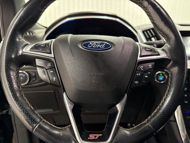 Certified 2019 Ford Edge ST w/ Equipment Group 401A image 17