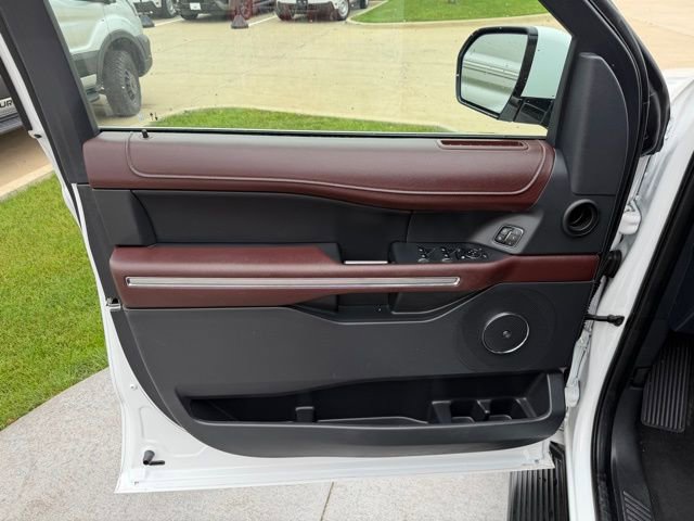 Certified 2024 Ford Expedition Limited RWD image 10