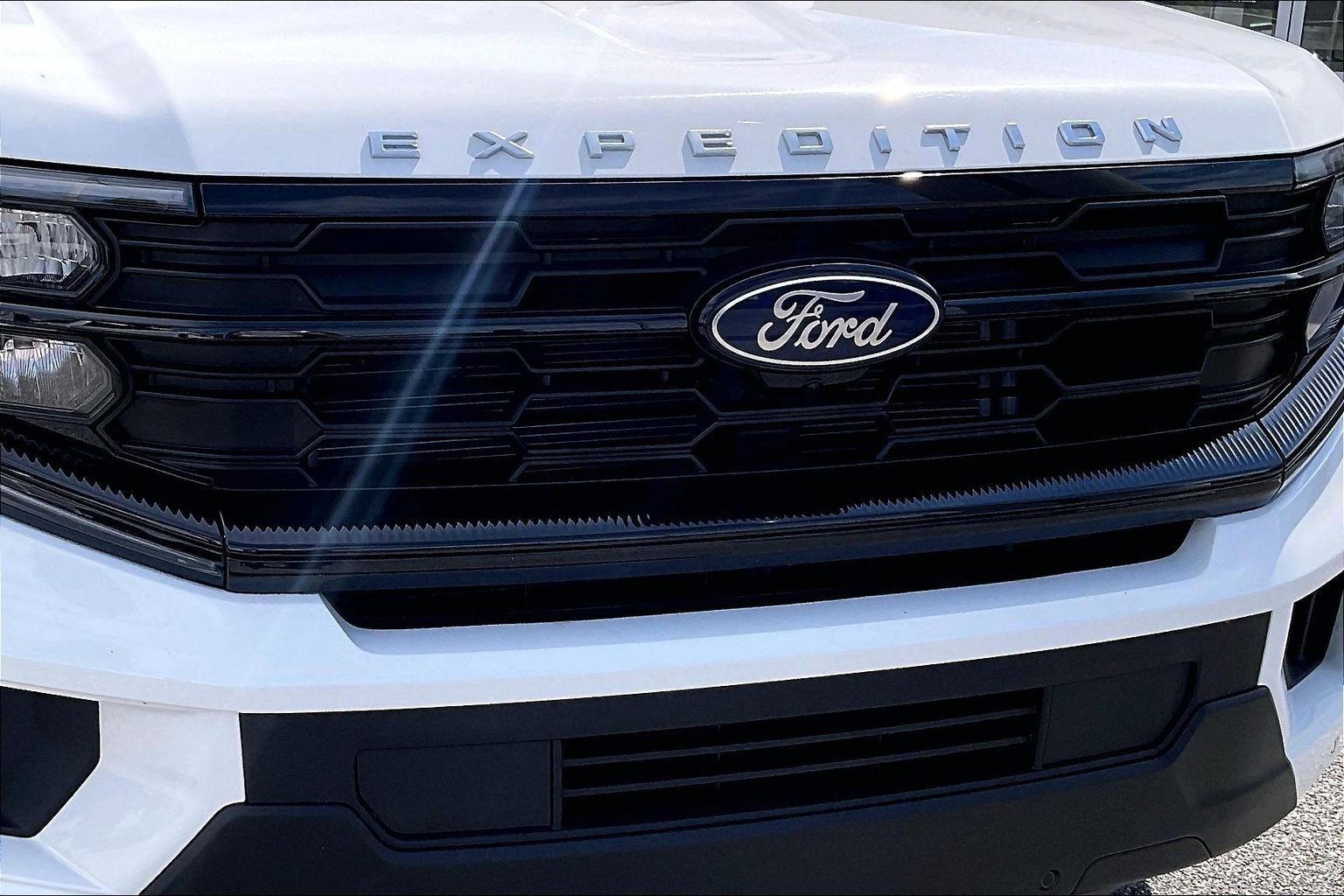 Certified 2025 Ford Expedition Max Active AWD/4WD image 30
