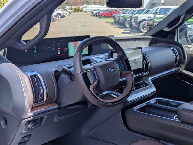 Certified 2025 Ford Expedition Max King Ranch image 14