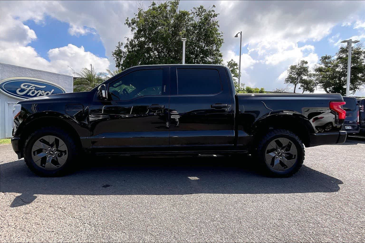 Certified 2023 Ford F150 Lightning Lariat w/ Equipment Group 511A High AWD/4WD image 3