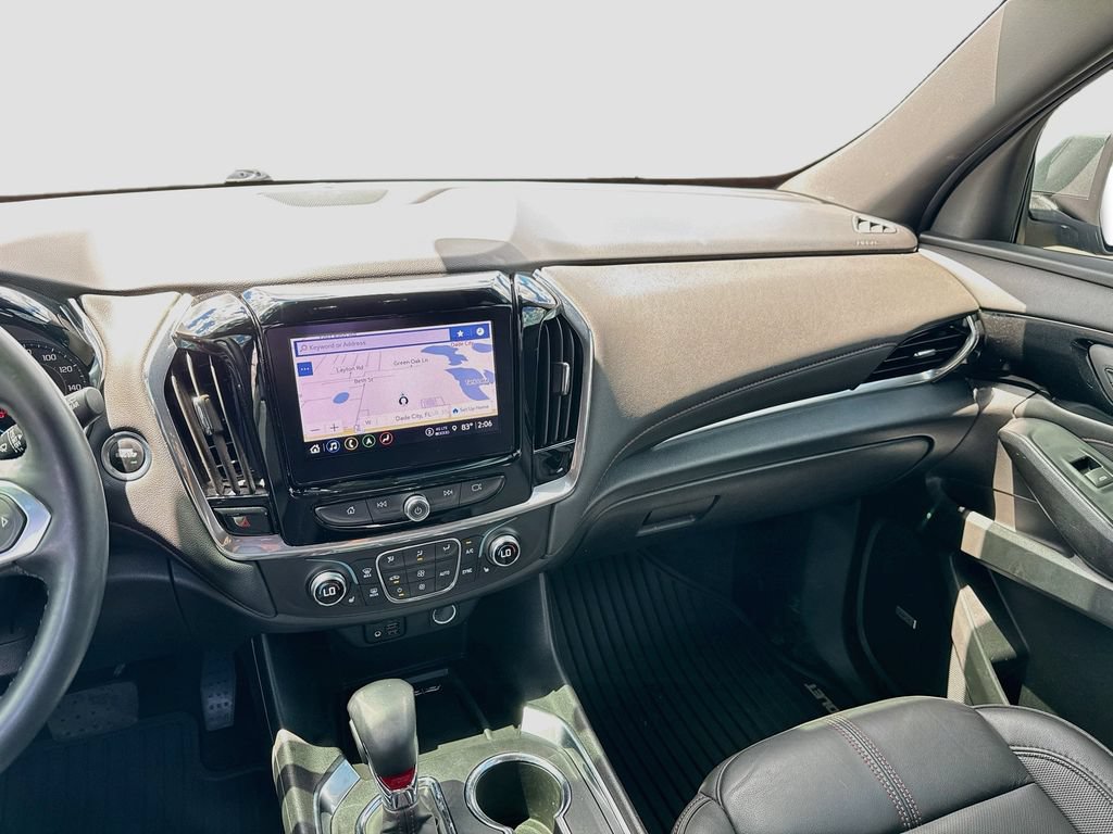 Used 2023 Chevrolet Traverse RS FWD image 24